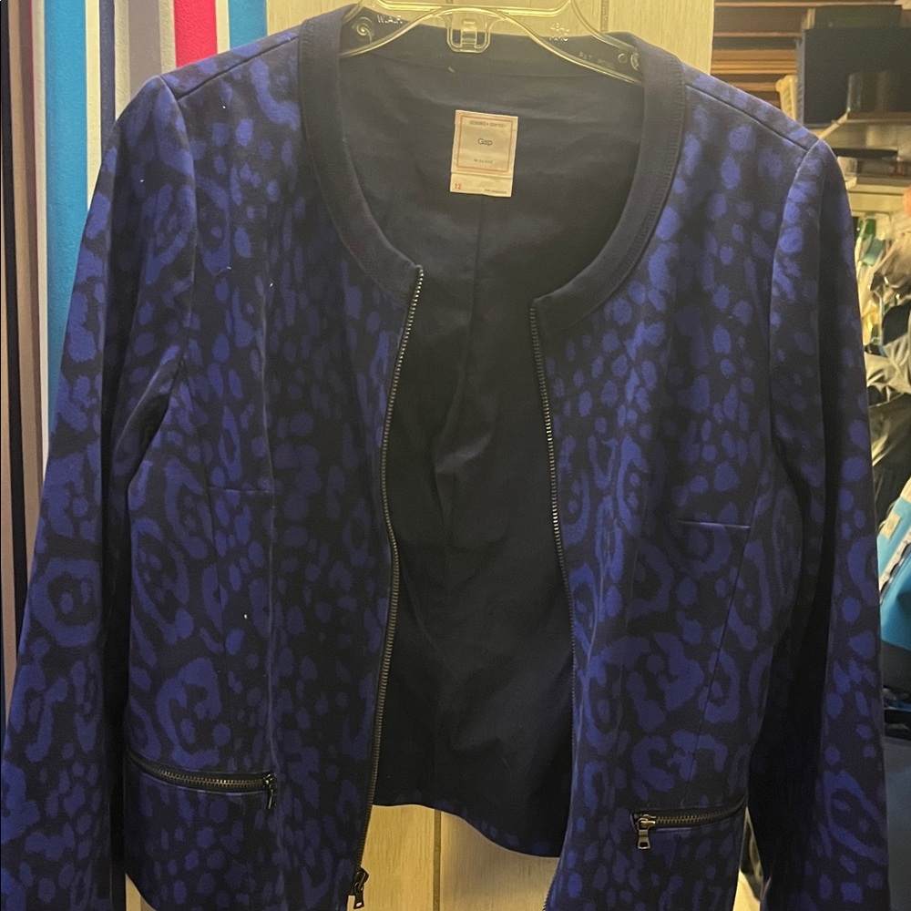 GAP Navy and Blue Abstract/Animal Print Jacket